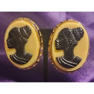 VTG Black Cameo Clip On Earrings Gold Tone African Woman Portrait Oval 26g